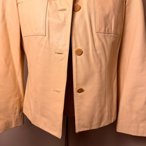 TALBOTS Petites Soft & Buttery Collared Leather Jacket CREAM / 10 petite - Picture 3 of 12
